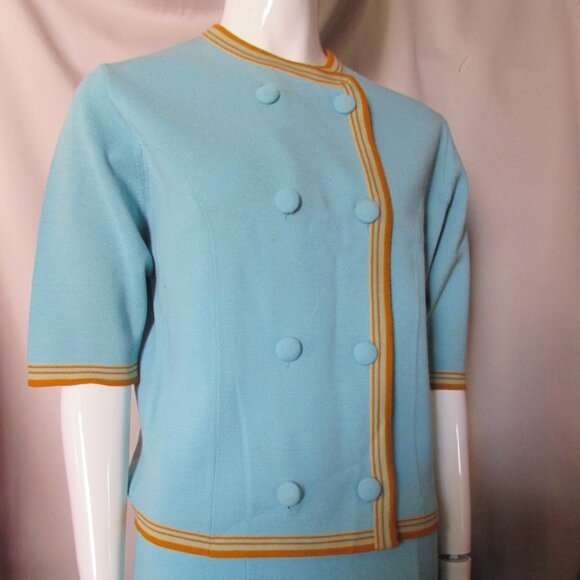 Classic Wool Knit Top and Skirt Made in Italy - Picture 4 of 15